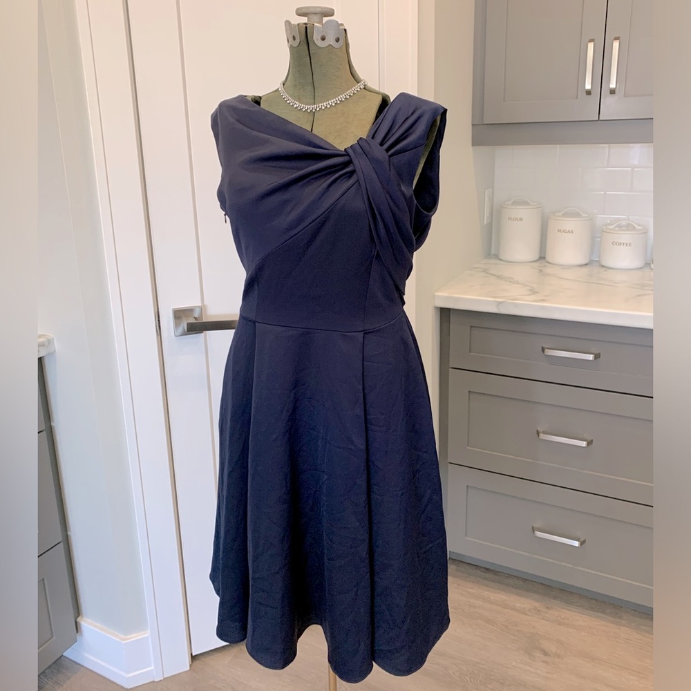Gal Meets Glam Dress - Noelle Sz 10p